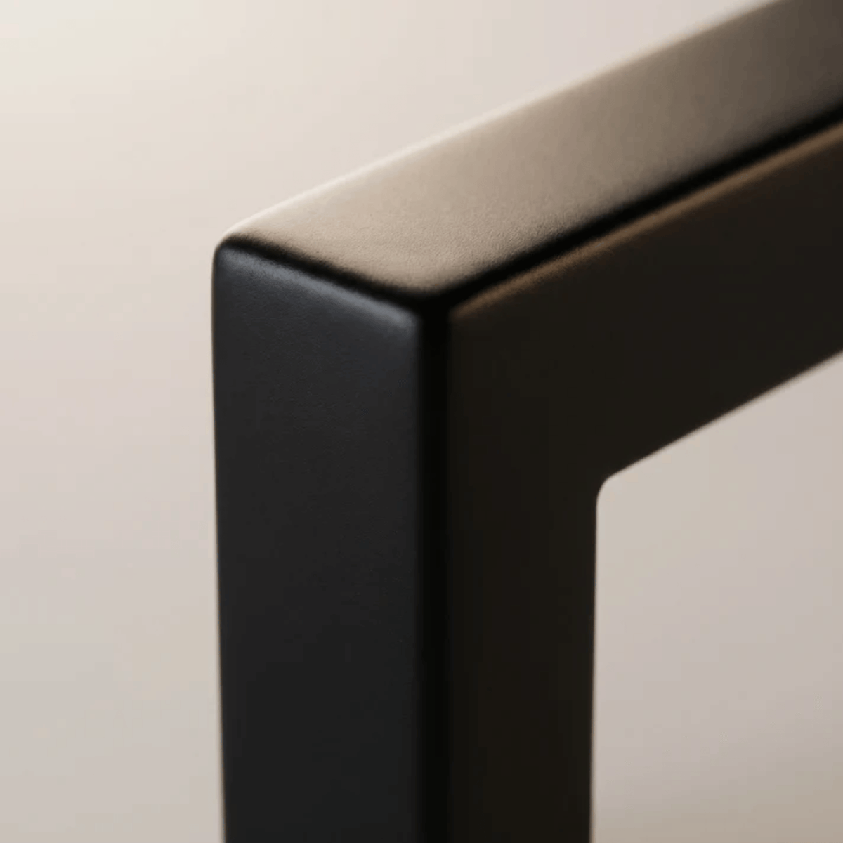 Griff 128 mm Edelstahl Schwarz – Dallas